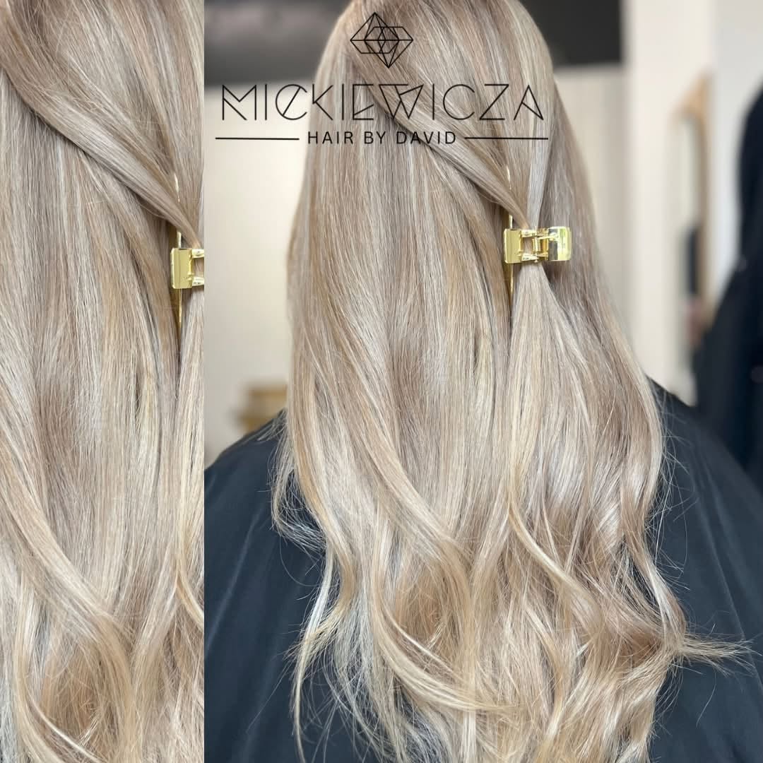 Beżowy blond i fale — praca Studio Mickiewicza